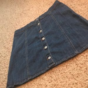 Forever 21 ”Denim Mini Skirt”